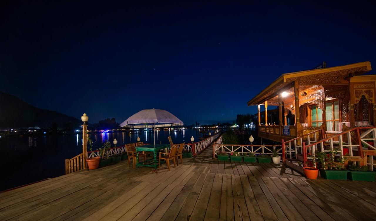 Hotel Kolu Group Of Houseboats Srīnagar Exterior foto